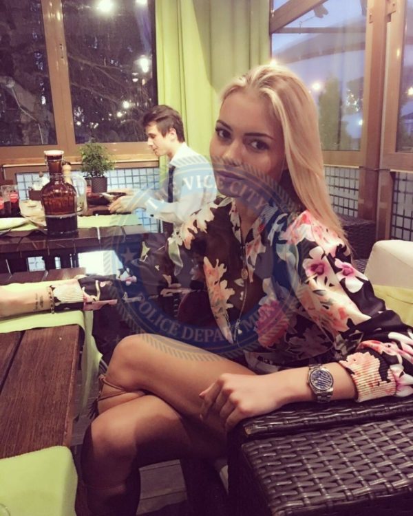 Алена Карасева — слитая анкета