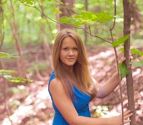 Елена Путилова — слитая анкета