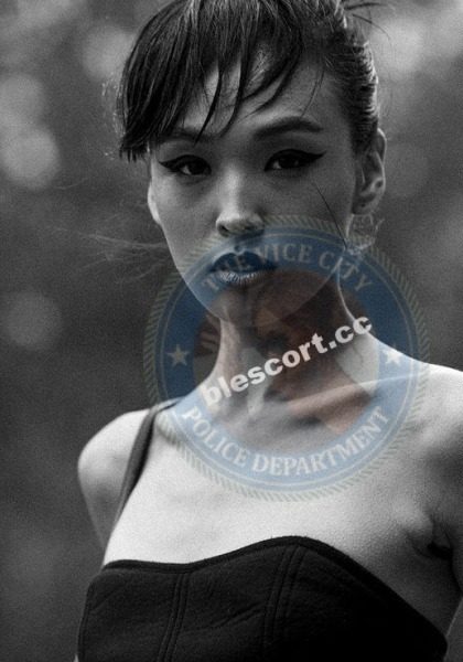 Еленова Зарина — слитая анкета
