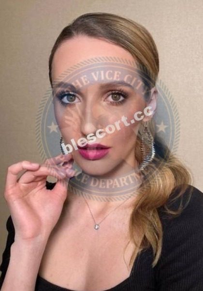 Столярова Яна — слитая анкета