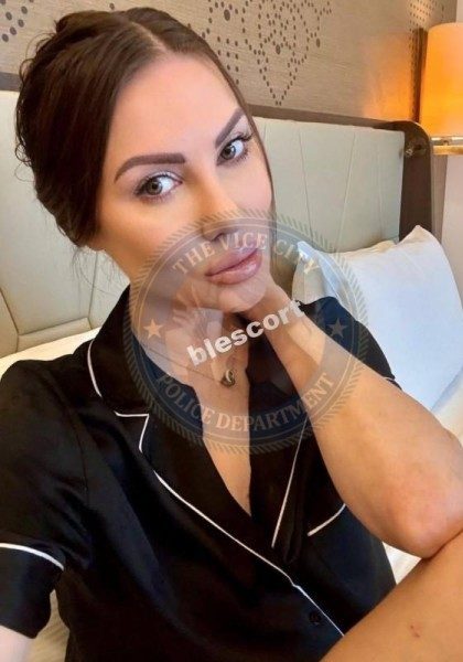 Оксана Горниченко — слитая анкета